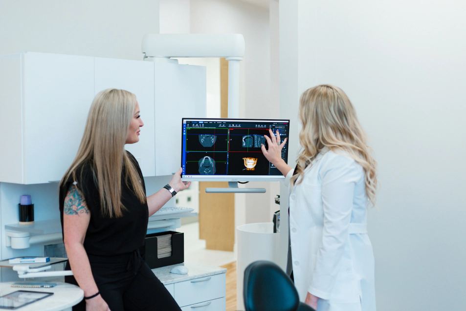 Mother and daughter excited for the cosemtic dental care in St Chalres IL