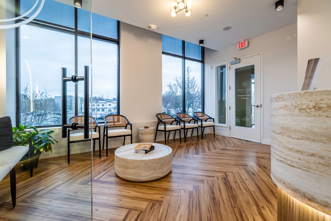 Family plays together, happy with the genral family dental care in St Charles