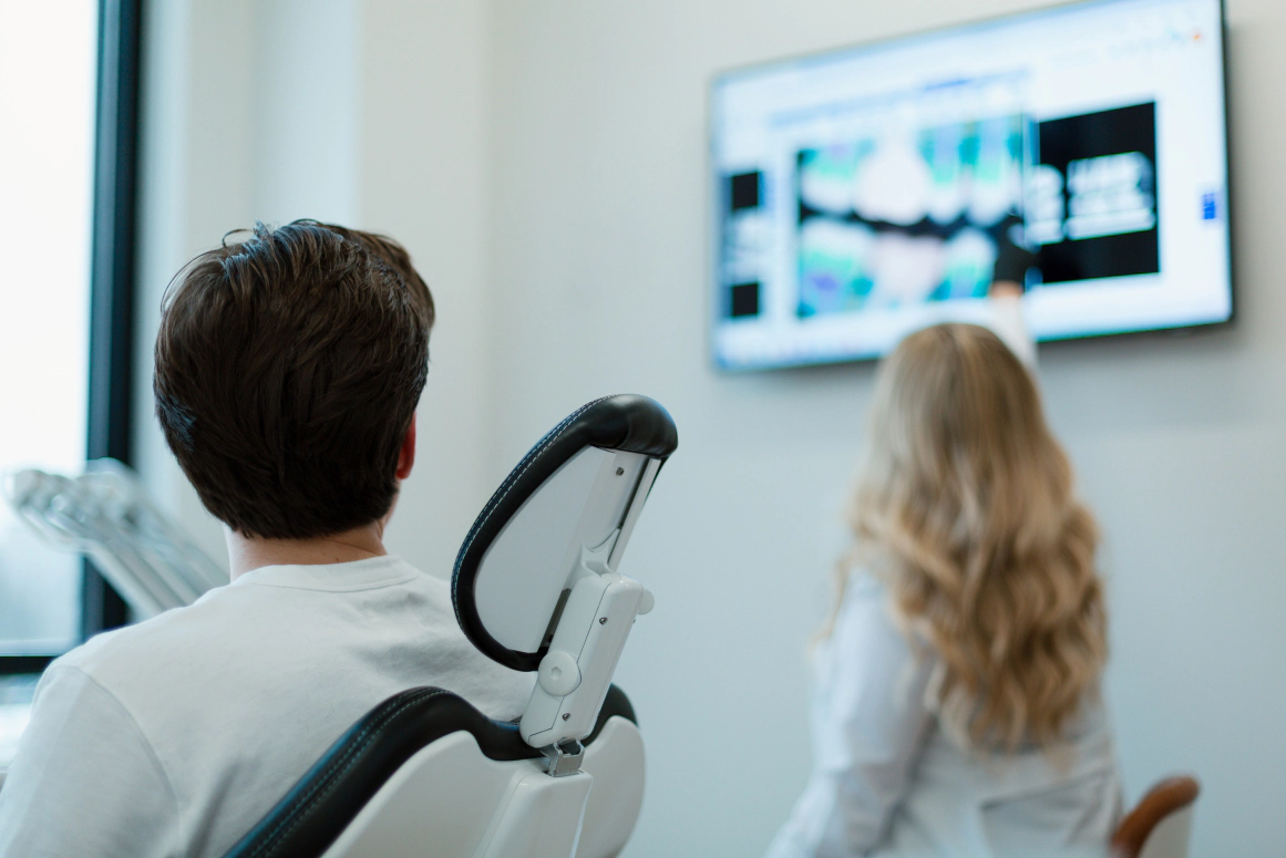 dental patient booking a dentist appointment with smile haven